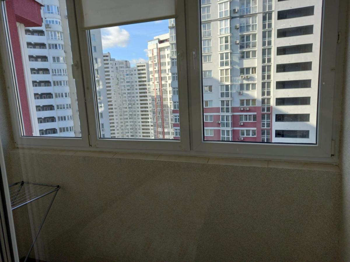 Smart Apartments Drahomanova 2А Kiew Exterior foto