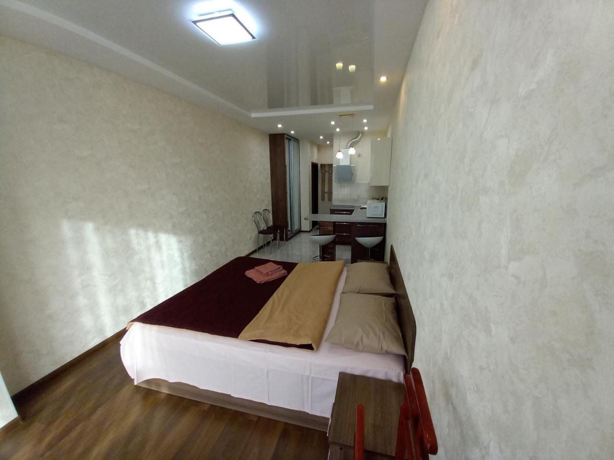 Smart Apartments Drahomanova 2А Kiew Exterior foto